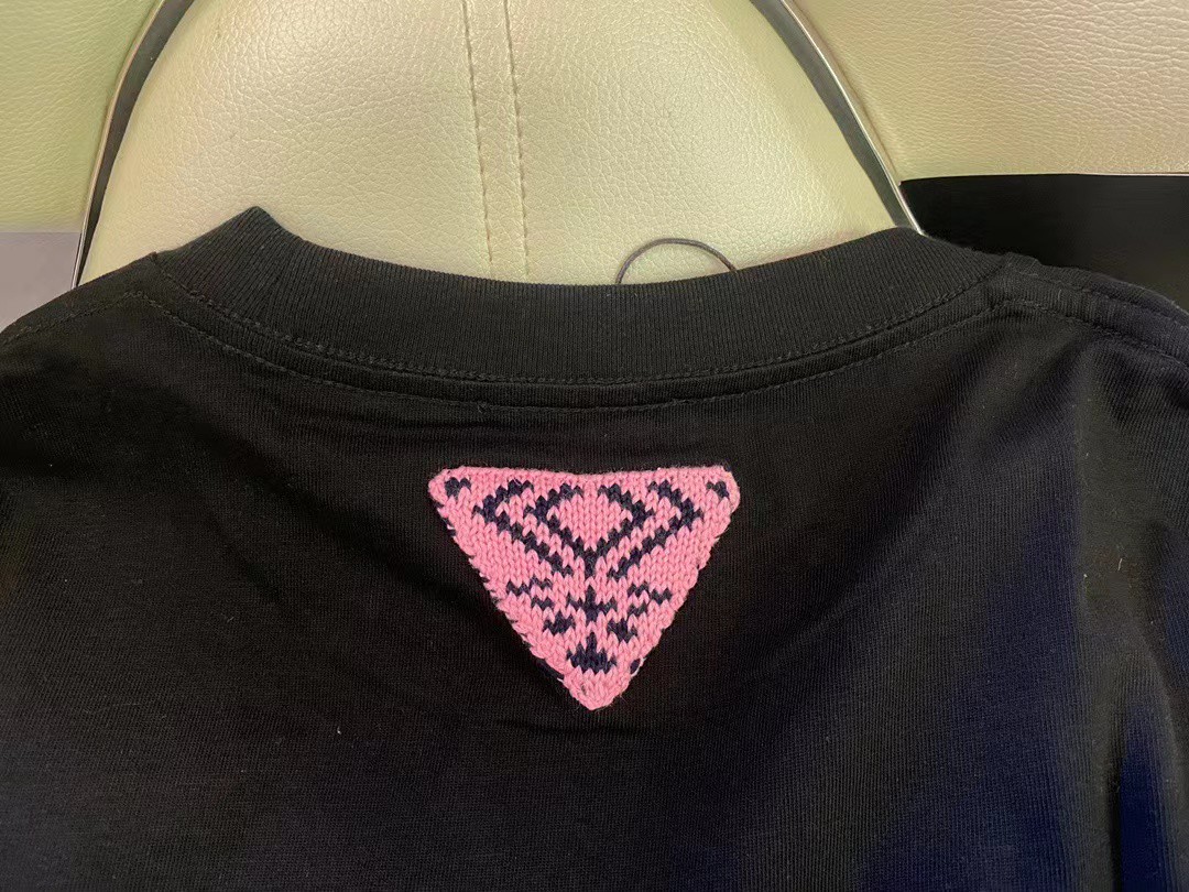 Prada Crew Neck T-Shirt with Iconic Triangle Logo - S.M.L.XL Sizes 8 a1745392560619 8185
