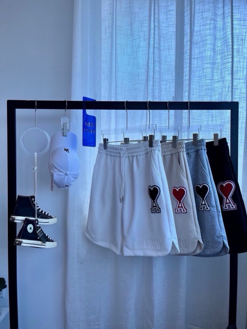 Ami Shorts con Bordado de Corazón, Cintura Elástica, Unisex y Cómodos 15 Ami Shorts con Bordado de Corazón, Cintura Elástica, Unisex y Cómodos