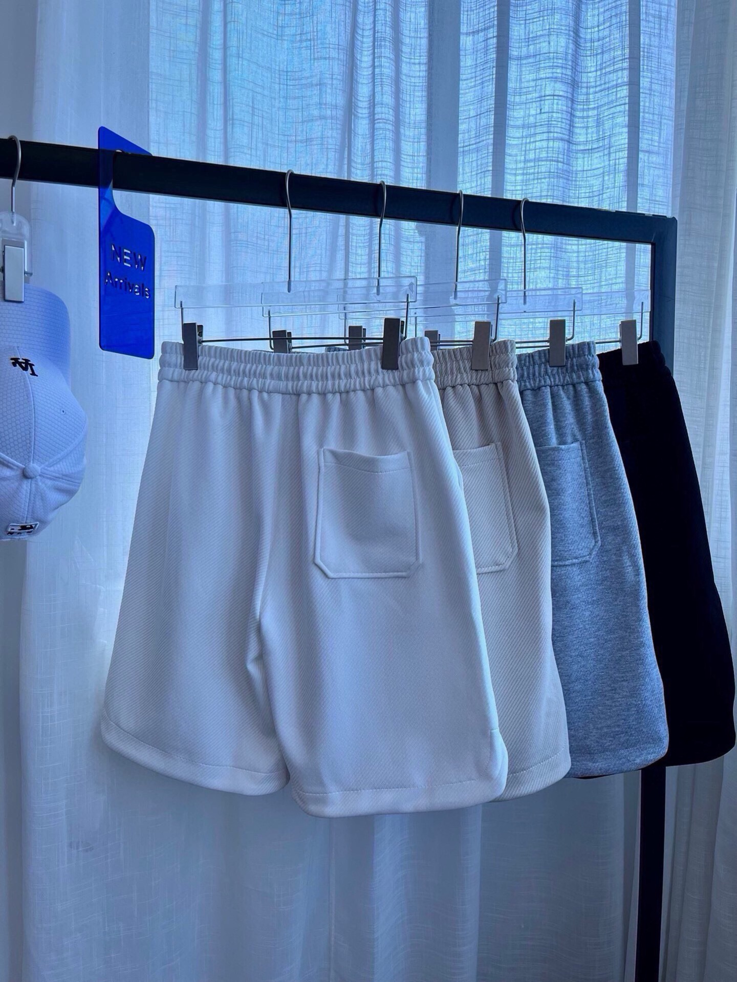 Ami Shorts con Bordado de Corazón, Cintura Elástica, Unisex y Cómodos 3 i1746402709805 2641 0 1