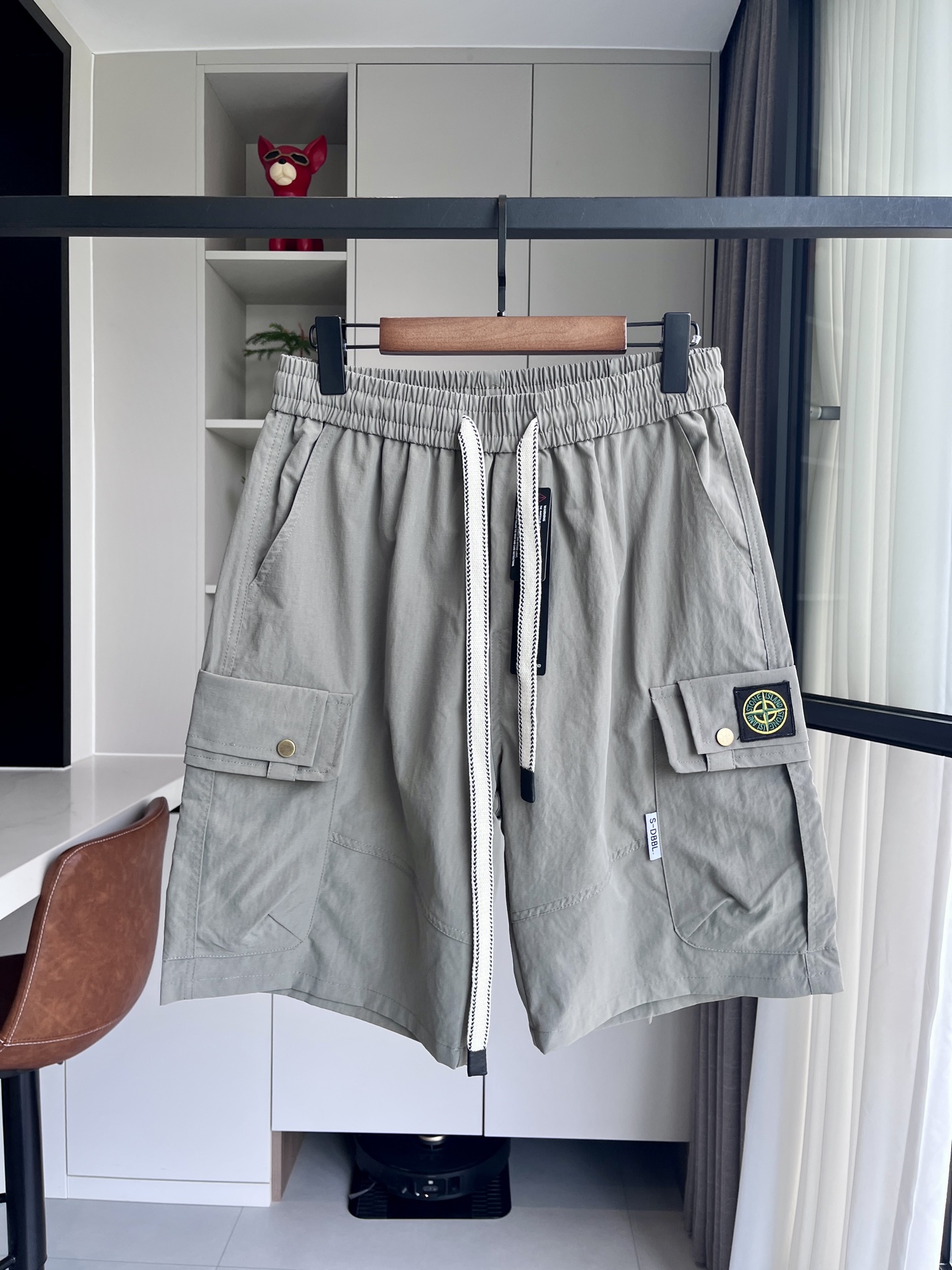 Stone Island Pantalones Cortos Deportivos con Bolsillos y Logo Bordado 5 i1746632061491 692 0 2