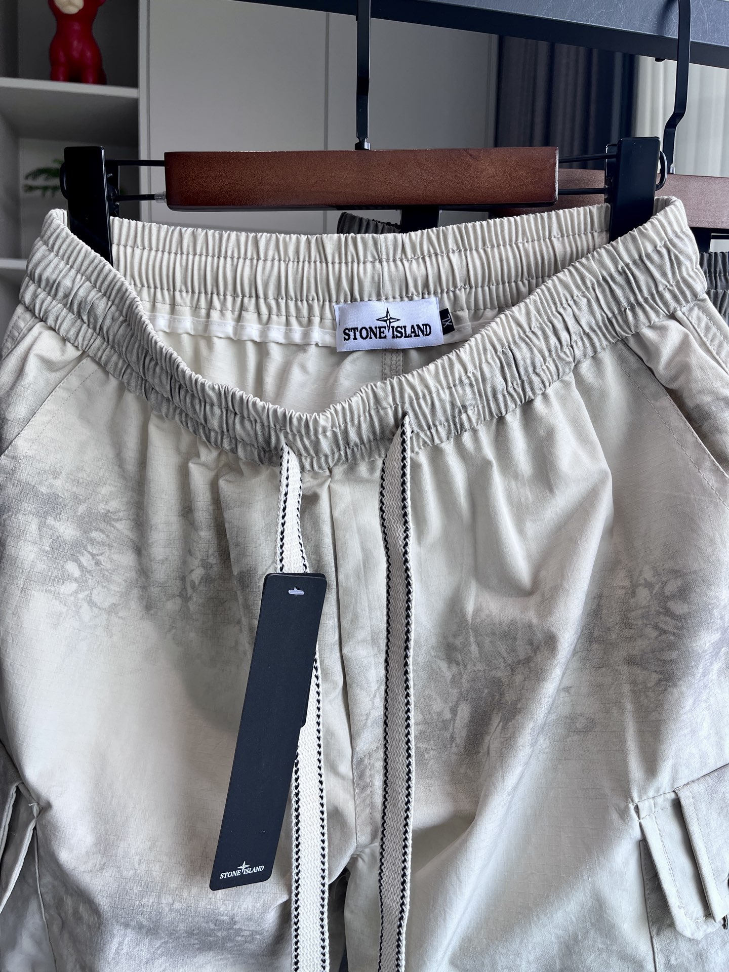 Stone Island Pantalones Cortos Deportivos con Bolsillos y Logo Bordado 10 i1746632061620 9154 0 0