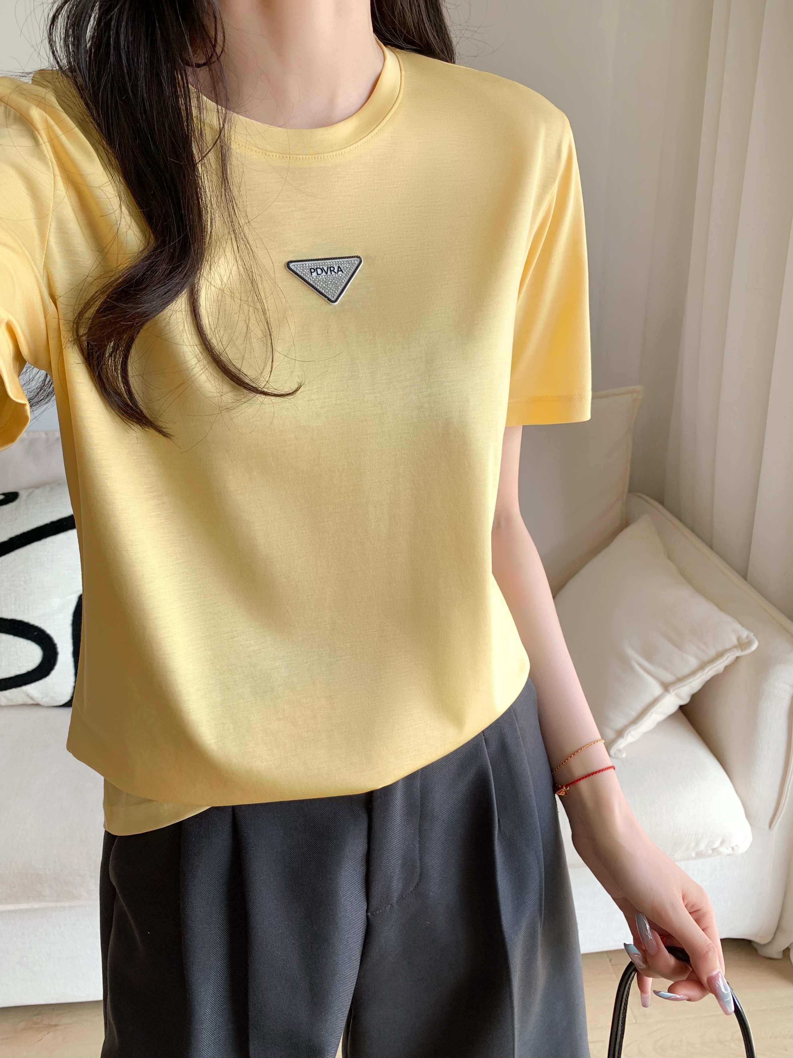 High Quality Women’s Clothes with Packaging in Various Sizes and Styles - 图片 2