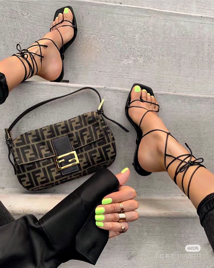 NO:719926,Young lady online picture, Fendi FENDI, fendi, fendi19860909小姐姐网图,芬迪FENDI,fendi,fendi,Bag