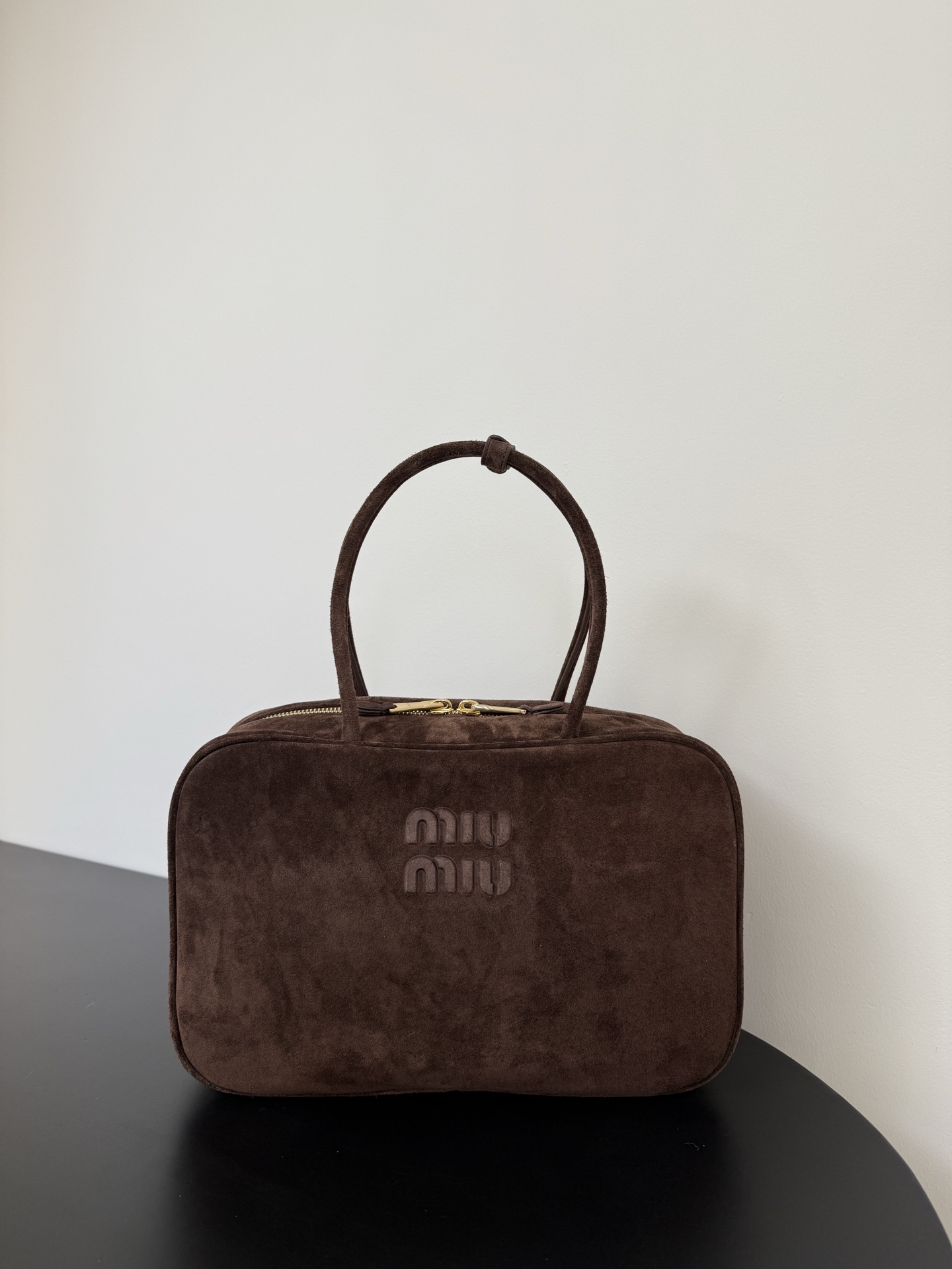 P760 Miumiu bolso de piel de ante para otoño e invierno, esta temporada la serie de piel de ante tiene mucha popularida…