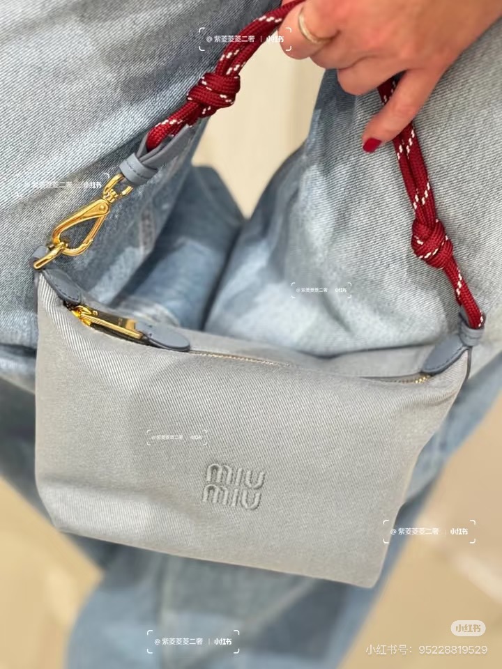 El azul combina perfecto con el denim
