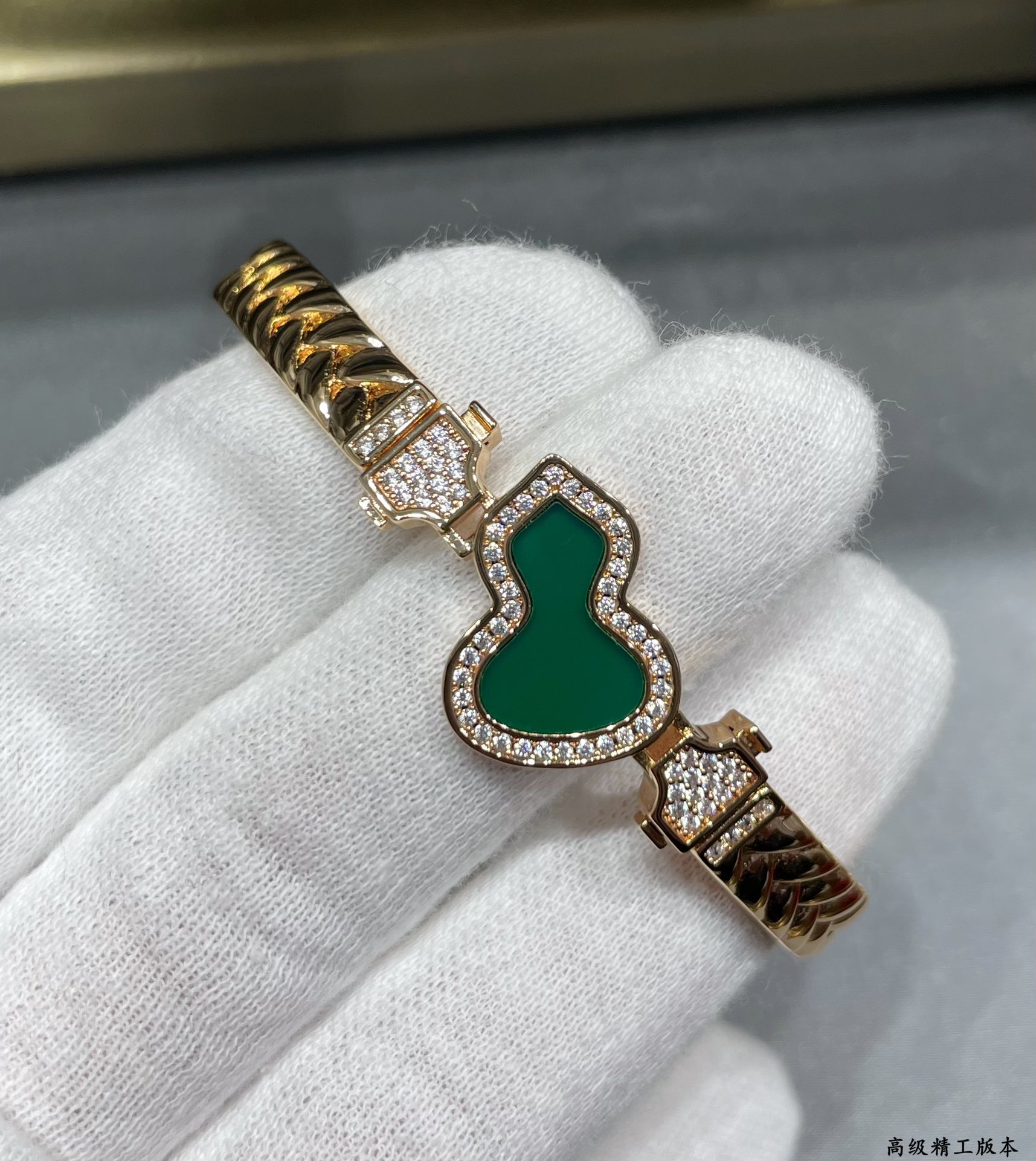♪ 1080 V gold, qeelin knitted with natural peacock pebbles ♪ - 图片 6
