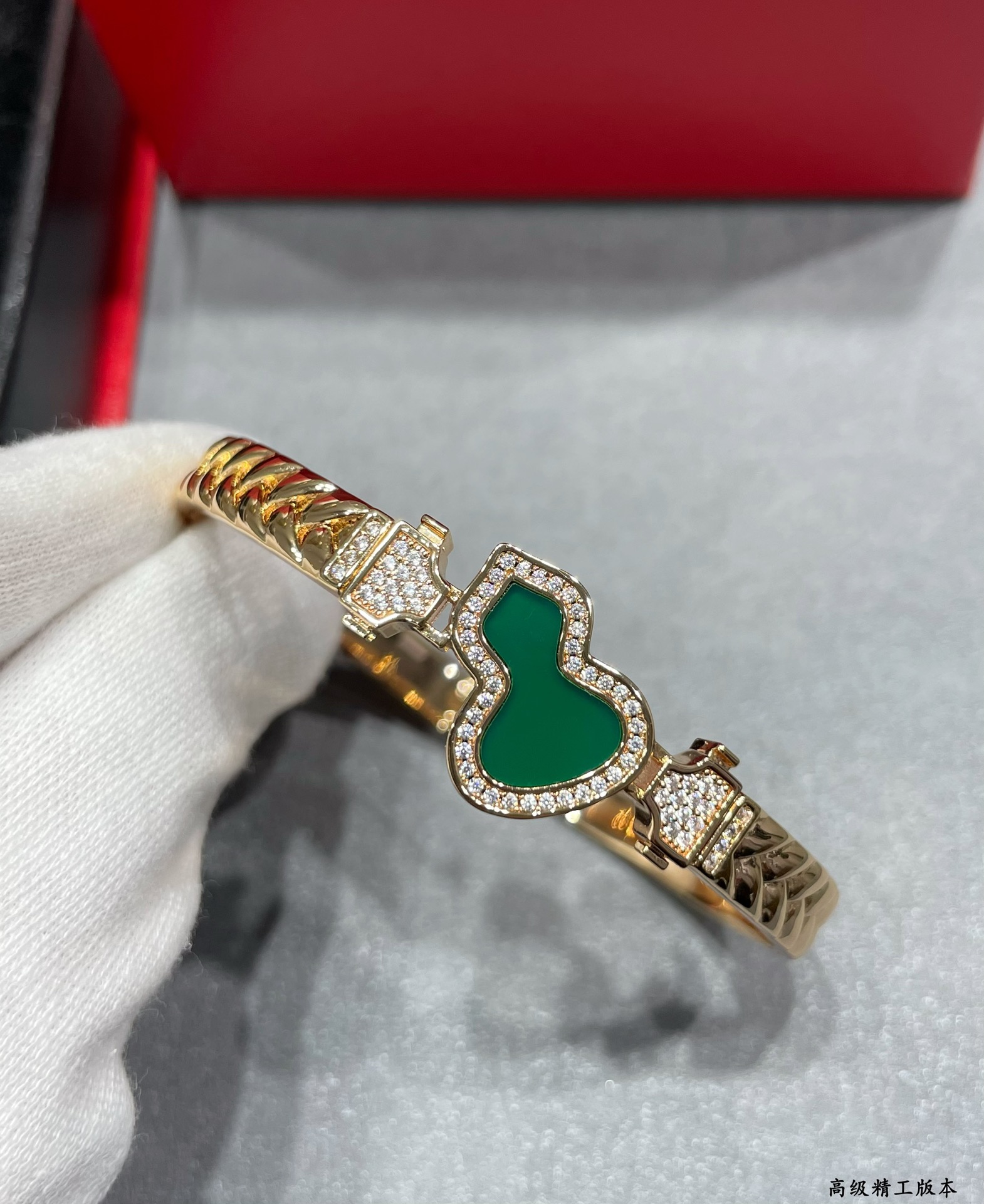 ♪ 1080 V gold, qeelin knitted with natural peacock pebbles ♪ - 图片 4