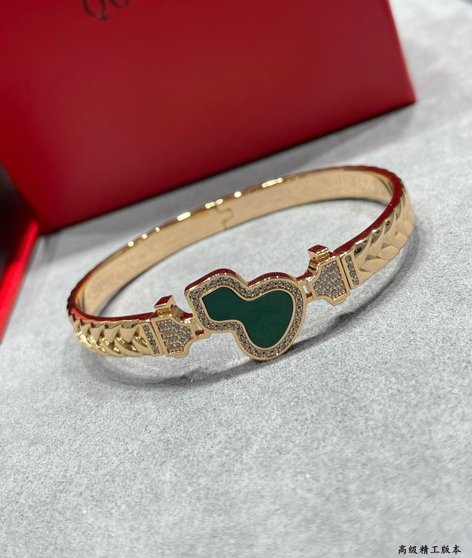 ♪ 1080 V gold, qeelin knitted with natural peacock pebbles ♪ - 图片 9