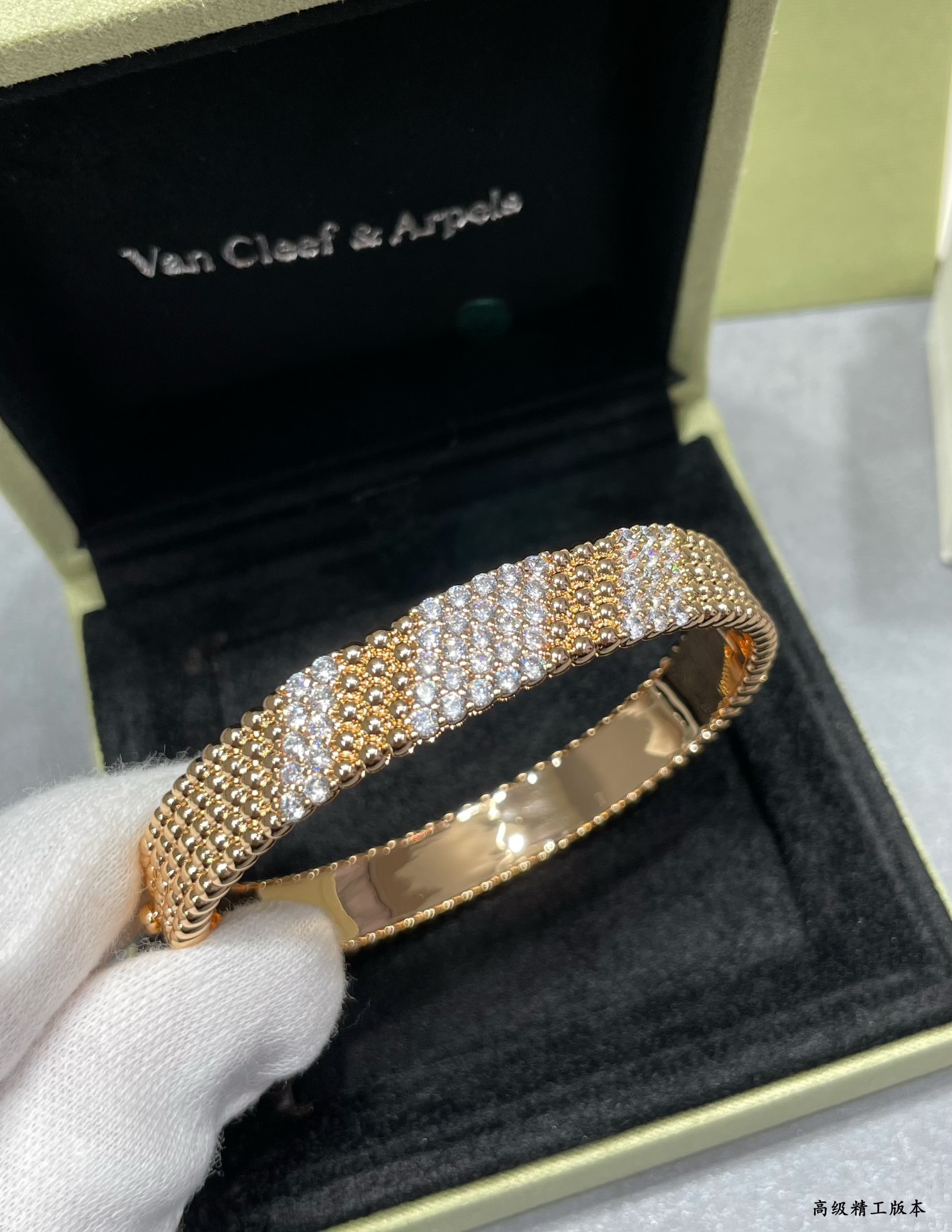 Luxurious 18K Gold Bead Bracelets by Van Cleef & Arpels: Exquisite and Antique Design - 图片 6