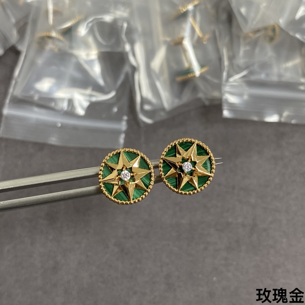 Серьги гвоздики