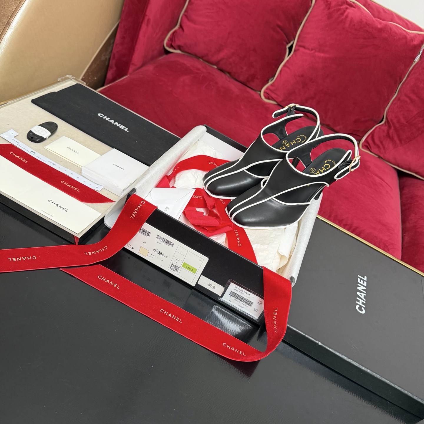 CHANEL Mary Jane туфли на каблуке подиумная модель кожаная подкладка итальянская натуральная кожаная подошва визуально осветляет кожу подчеркивает элегантность