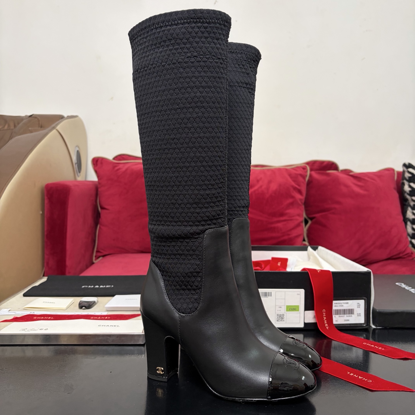 Chanel Bottines à talon épais en cuir de veau avec empiècements, bottes hautes