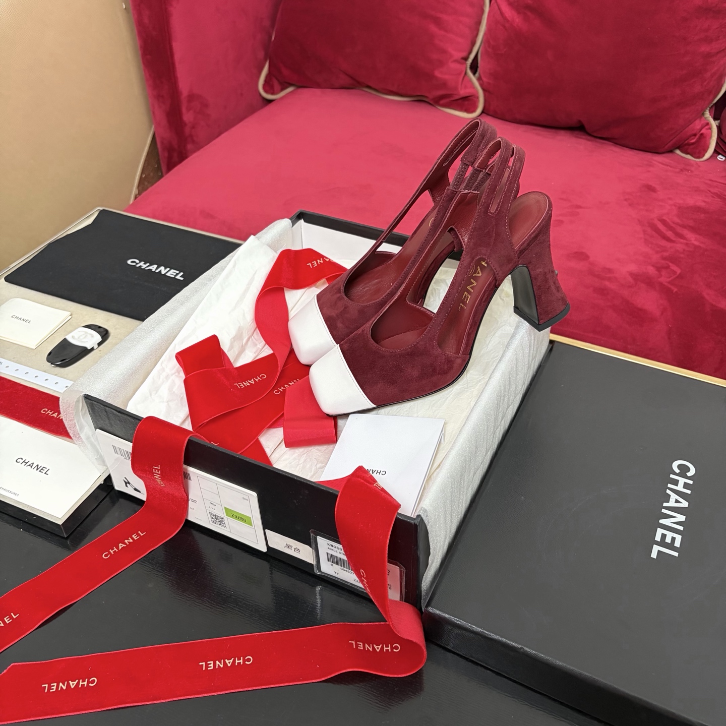 Chanel 后空系带 麂皮 粗跟 露趾 高跟鞋
