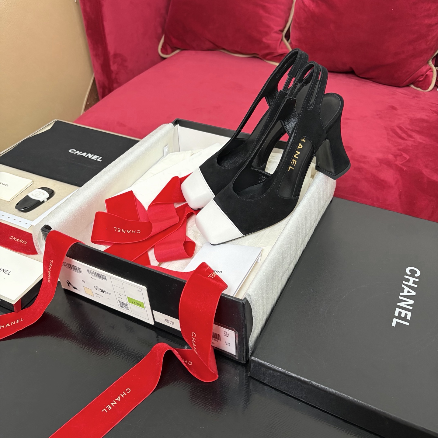 Chanel 后空系带 粗跟 黑白拼色 单鞋