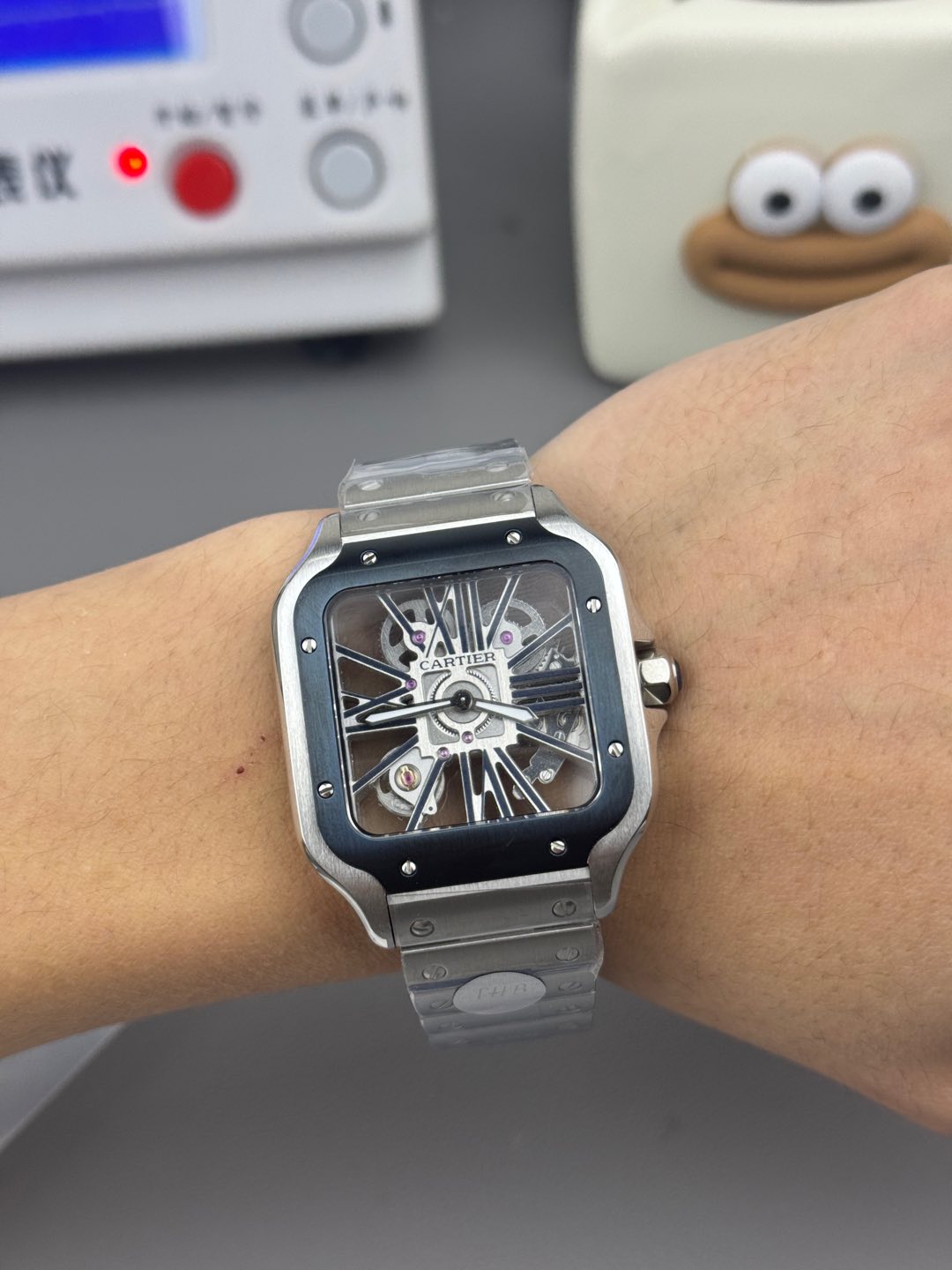 Cartier 卡地亚山度士镂空 发货