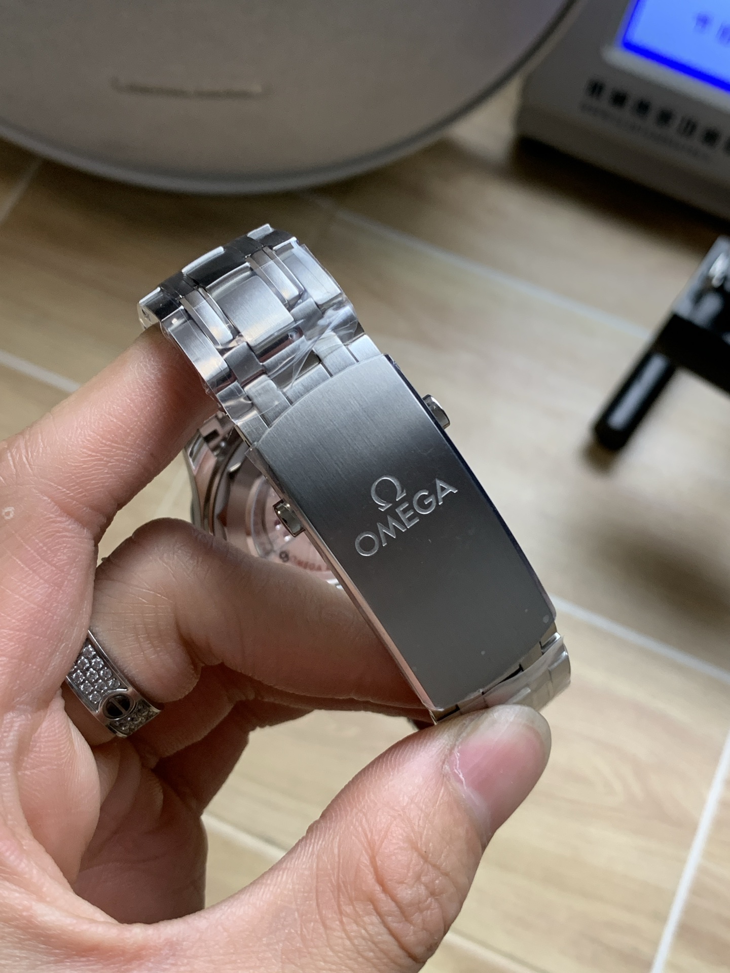 Omega 8800 Core Upgrade: Features, Functions, and Appearance Compared to 2824 Core - 图片 8