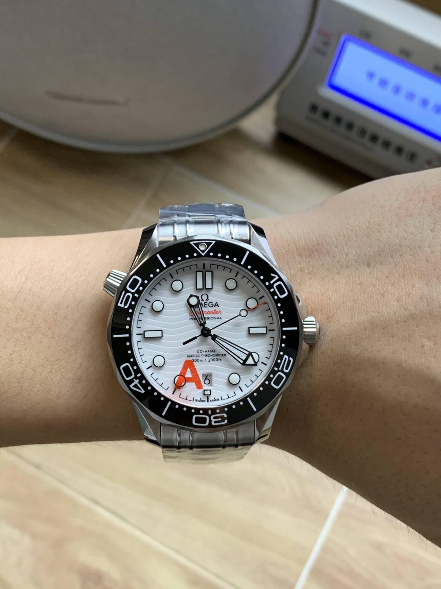 Omega 8800 Core Upgrade: Features, Functions, and Appearance Compared to 2824 Core - 图片 9