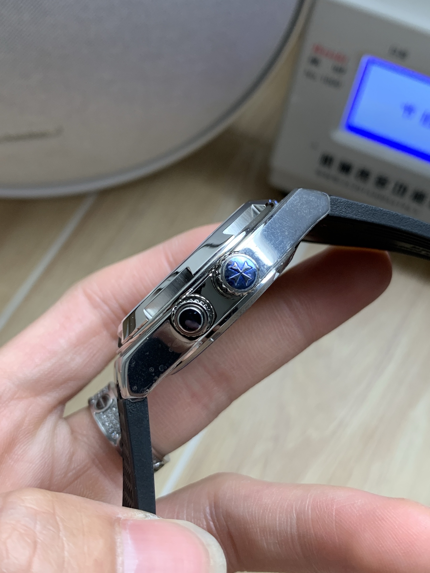바쉐론콘스탄틴 오버시즈 멀티펑션 시계 42MM7920 V 이미지 3