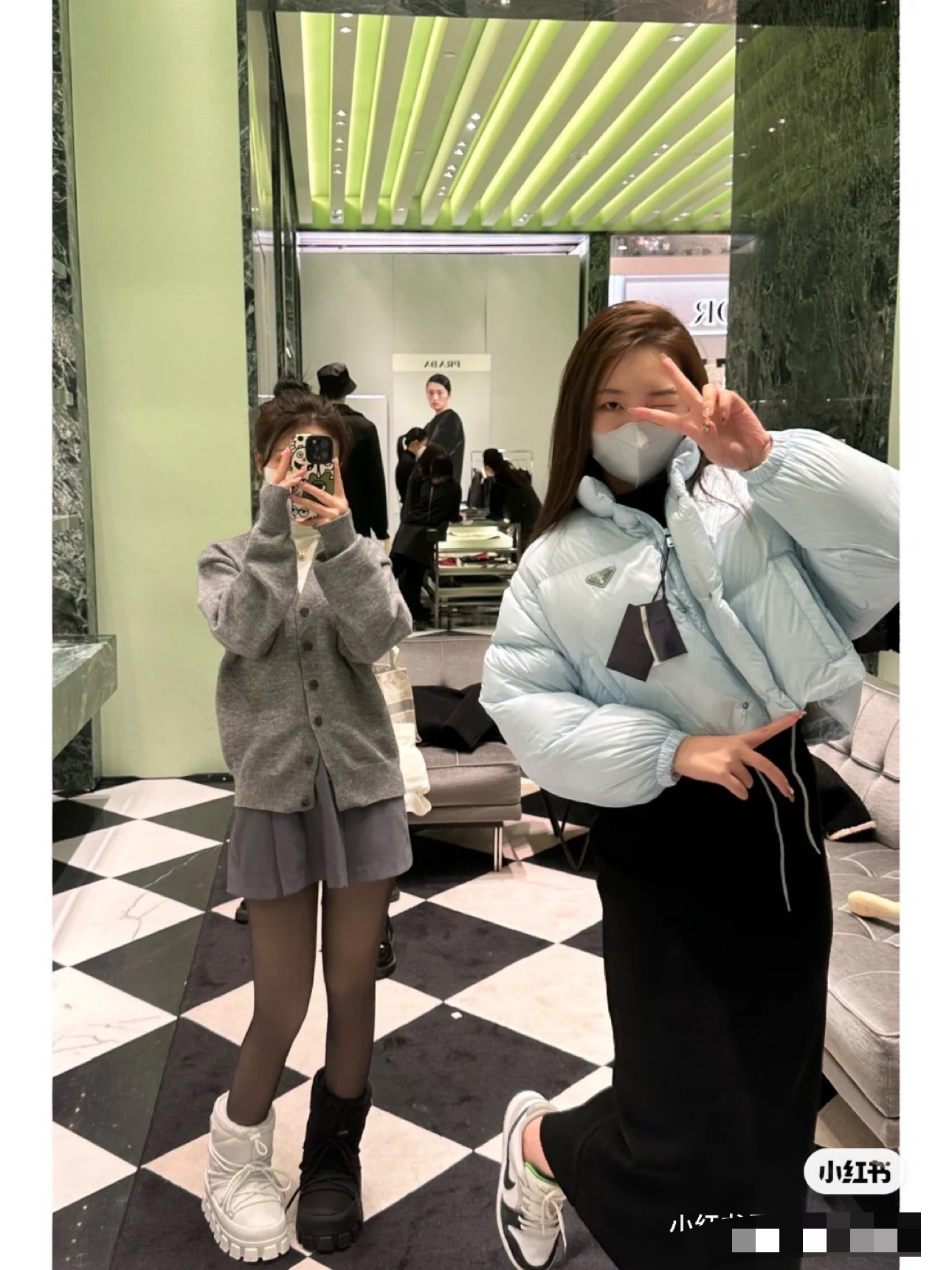 NO:560224,The space cotton boots are really cool!  Very light - increased height - makes legs look slimmer - also very warm, snow boots, boots19860909宇宙棉靴真的很酷哦！ 很轻便-有增高-显腿细-也很暖和,雪地靴,boots,Women's Shoes