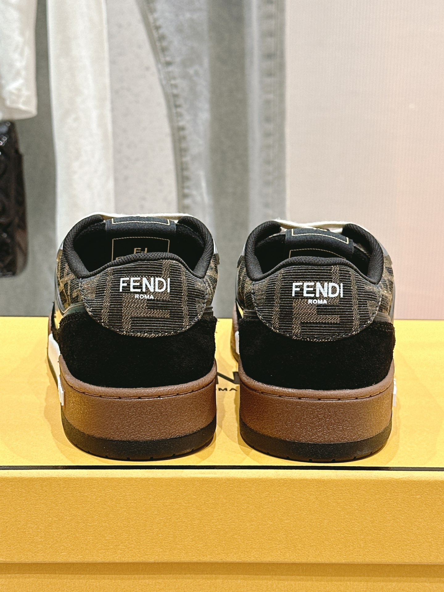 Fendi Sneakers