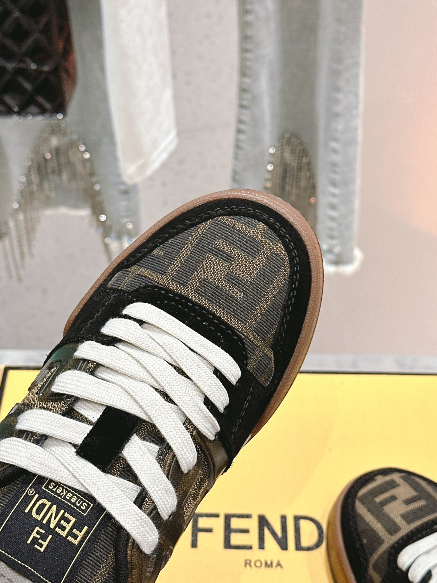 Fendi Sneakers