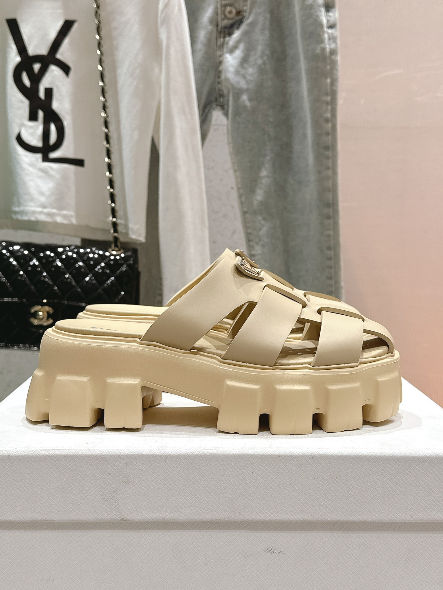Designer Slides