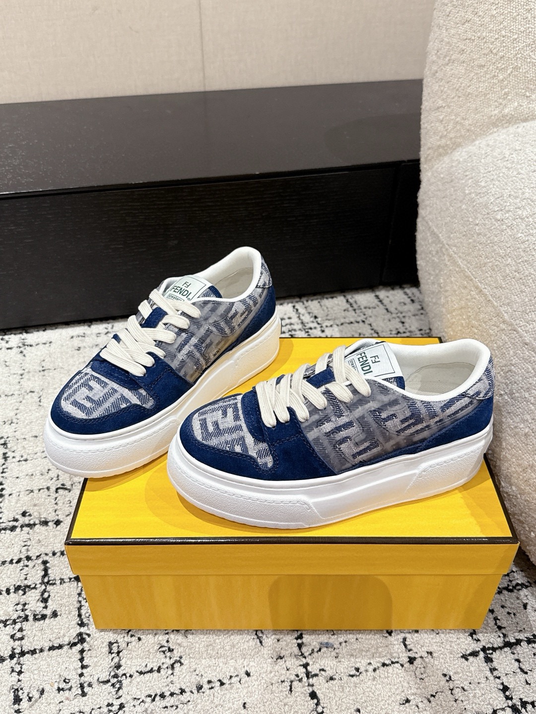 Fendi Sneakers
