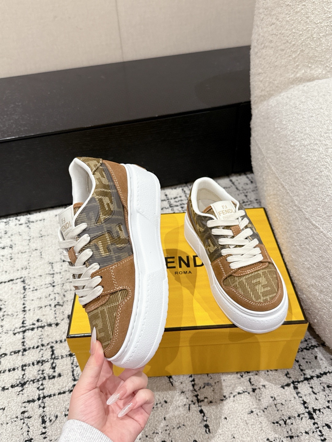 Fendi Sneakers