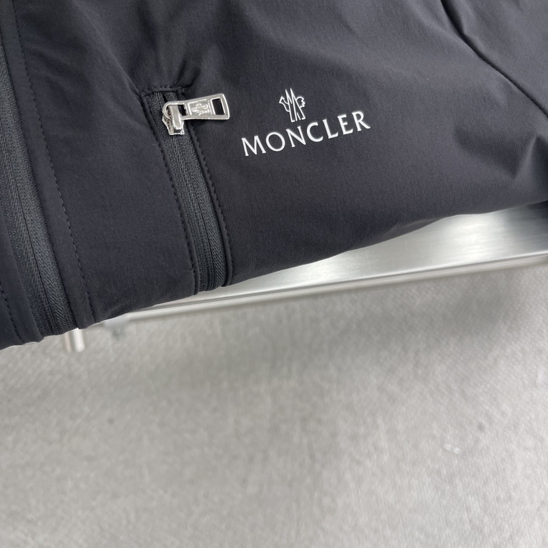 몽클레어 4 방향 스트레치 경량 후드 자켓 92355 이미지 4