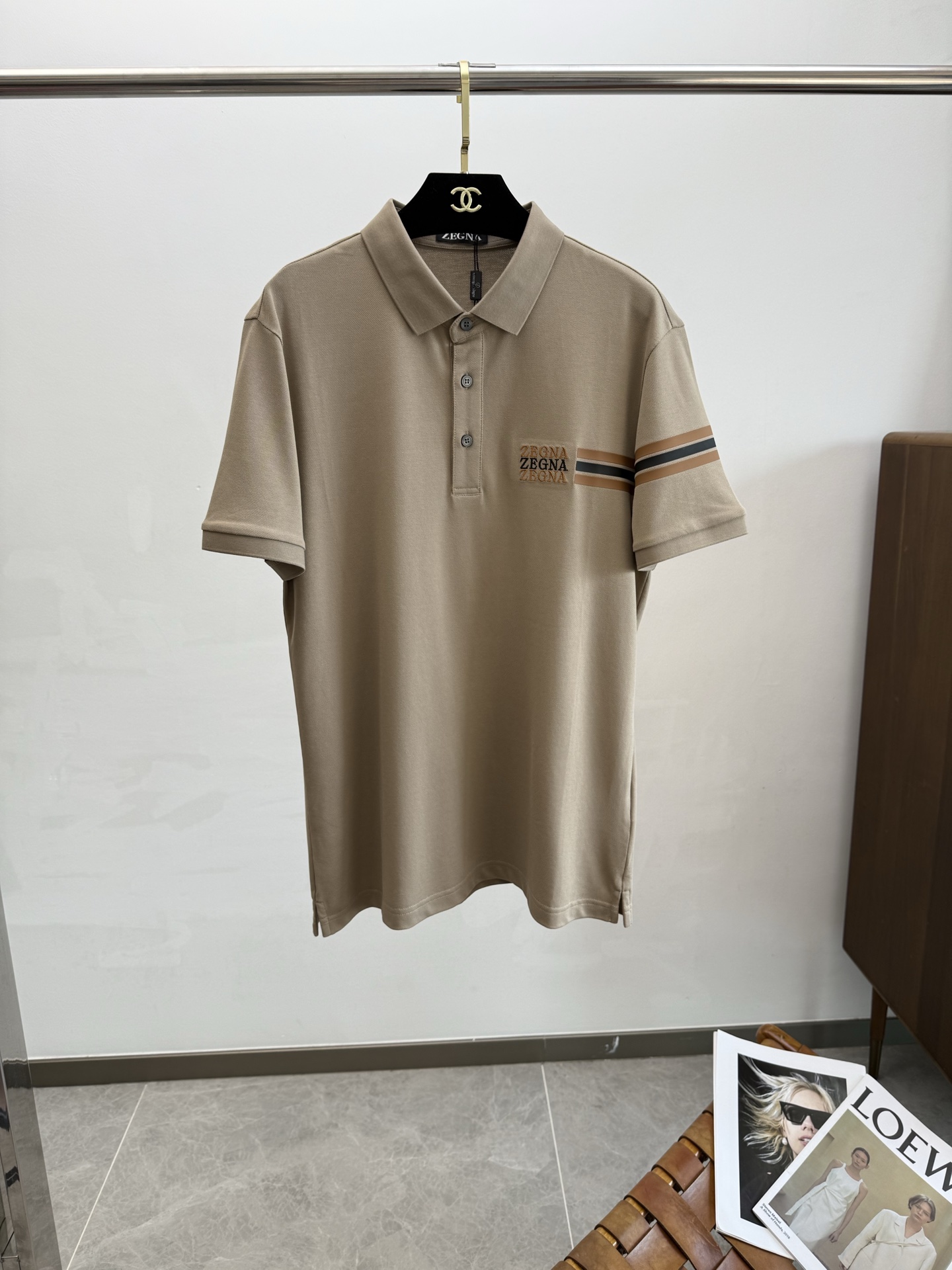 NO:410875,ZZ25S Spring and Summer Men's POLO Overall is very light business and casual!  !  Customer-supplied mercerized cotton, the upper body is light, comfortable and smooth, and it will definitely make you feel worthwhile!  !  !  Code number M-3XL, alexander wang19860909ZZ25S春夏男士POLO 整体非常的轻商务休闲！！客供丝光棉,上身轻盈舒适顺滑 到手绝对让你觉得物有所值的一件单品！！！码数M一3XL,,alexander wang,Men's clothing