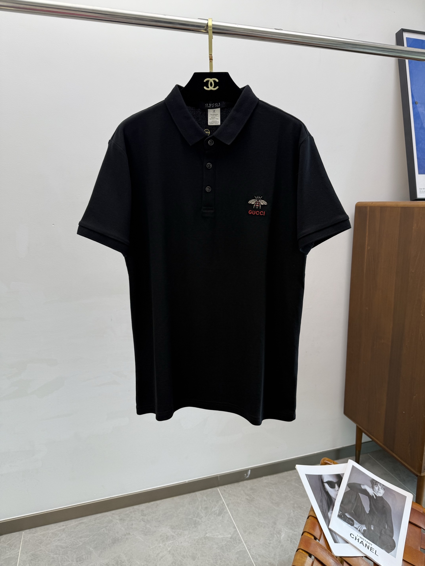 NO:417522,GU25S Spring and Summer Men's POLO Iconic LOGO logo on the chest. Overall, it is very light business and casual!  !  Customer-supplied mercerized cotton, the upper body is light, comfortable and smooth, and it will definitely make you feel worthwhile!  !  !  Code number M-3XL, alexander wang19860909GU25S春夏男士POLO 胸前标志性LOGO徽标 整体非常的轻商务休闲！！客供丝光棉,上身轻盈舒适顺滑 到手绝对让你觉得物有所值的一件单品！！！ 码数M-3XL,,alexander wang,Men's clothing