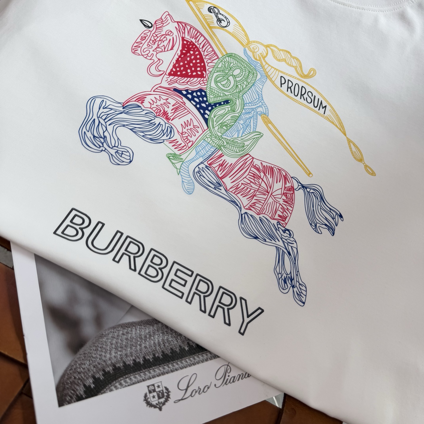 Burberry Black Cotton T-Shirt with Equestrian Knight Design S-2XL 5 i1749136006842 388 0 6