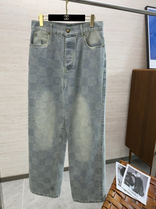 Louis Vuitton 25SS Checkered Straight-Leg Jeans, Jacquard Denim, Vintage Wash 1 Louis Vuitton 25SS Checkered Straight-Leg Jeans, Jacquard Denim, Vintage Wash