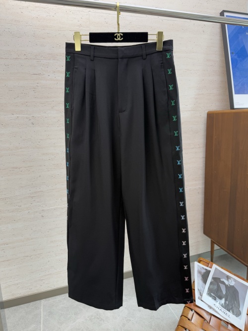 Pantalón Ancho con Bordado Degradado y Detalles de Lujo 1 Pantalón Ancho con Bordado Degradado y Detalles de Lujo