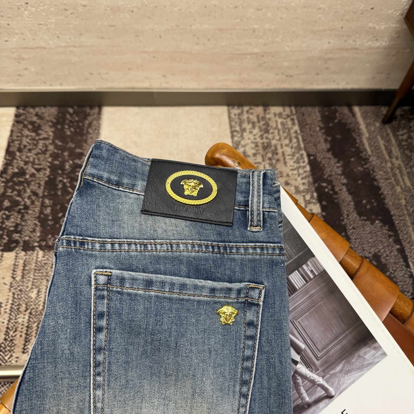 Men's Straight-Leg Cotton Denim Jeans with Embossed Logo Accent, Sizes 29-38 4 i1750160766707 7055 0 5