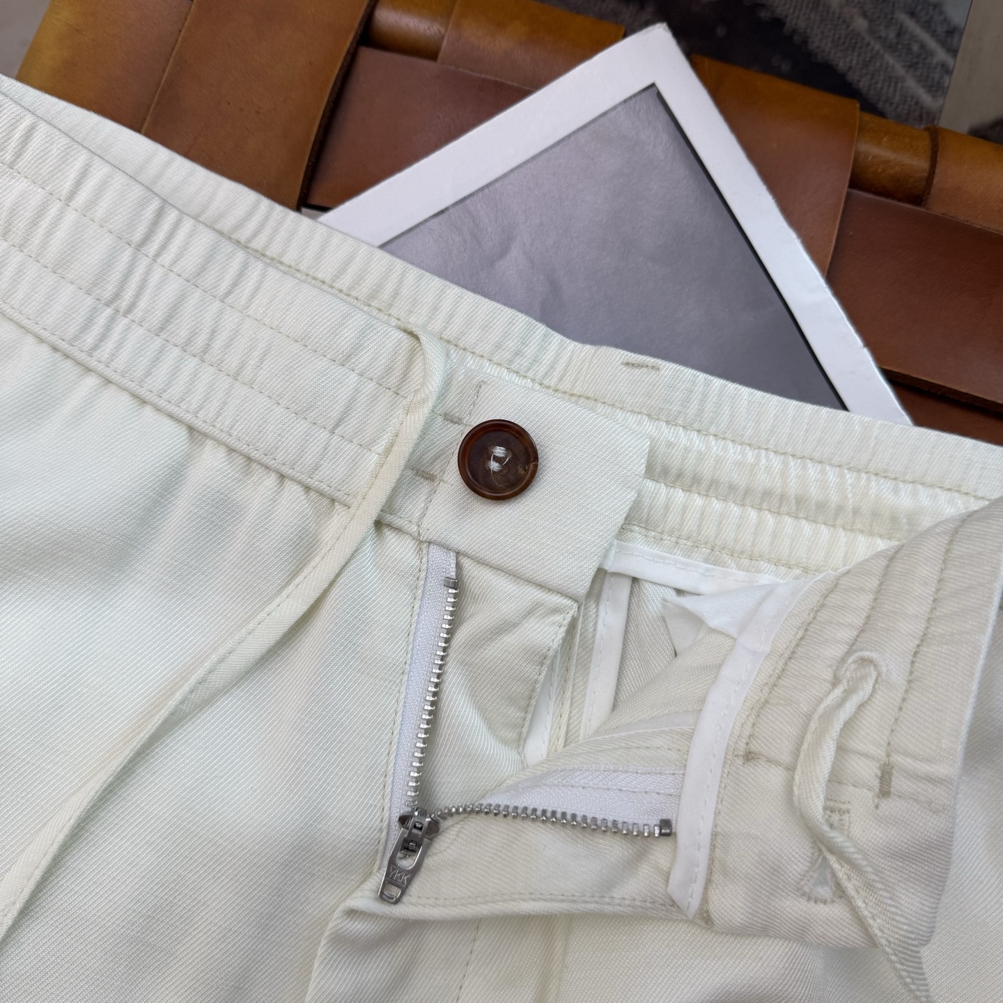 ZZ Men’s Linen Rinse Pants: Soft, Natural, Versatile for Various Occasions (16 words) - 图片 5