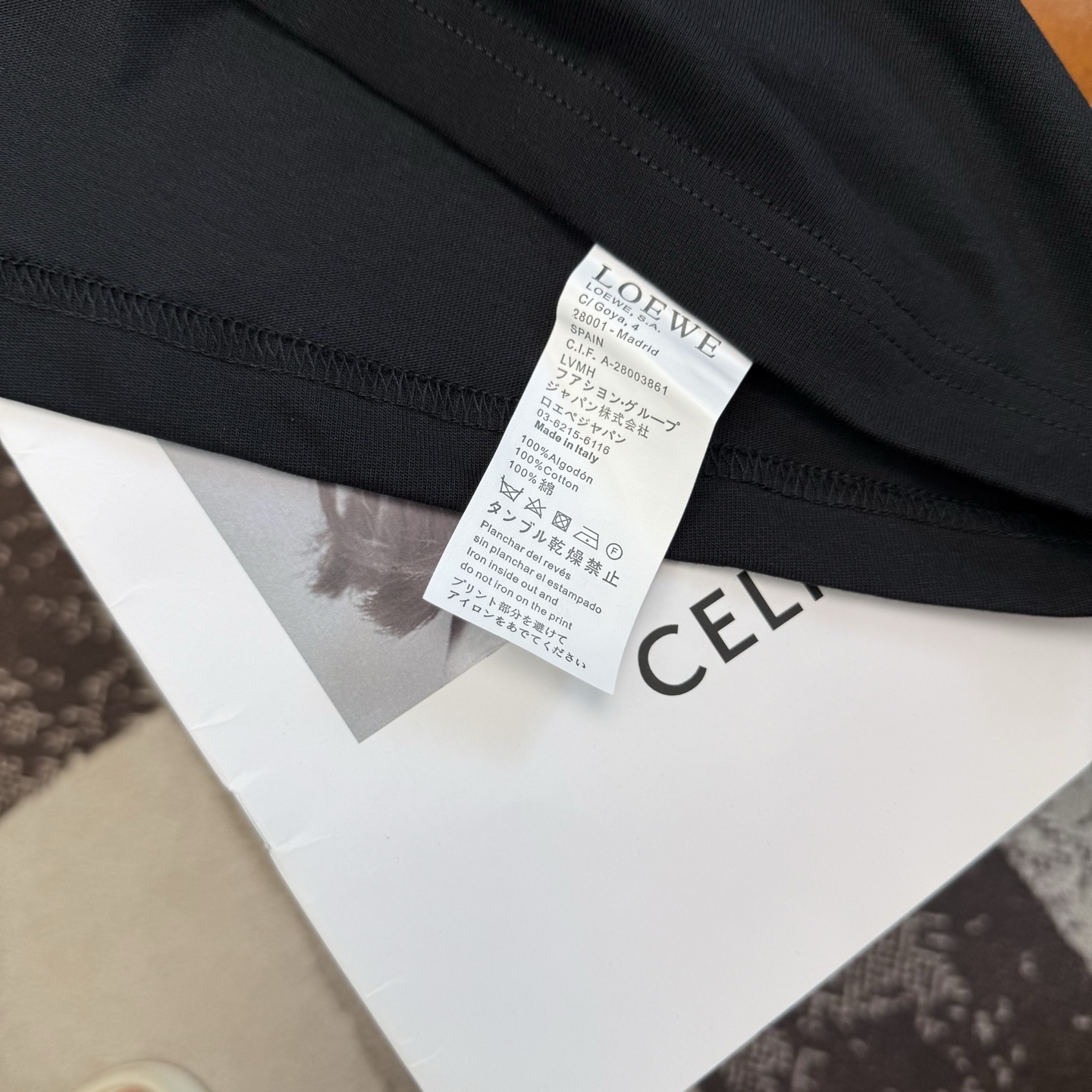 Loewe טי שירט שרוול קצר שחור עם הדפס ארנב עונת אביב-קיץ 8 i1751031369672 6035 0 9