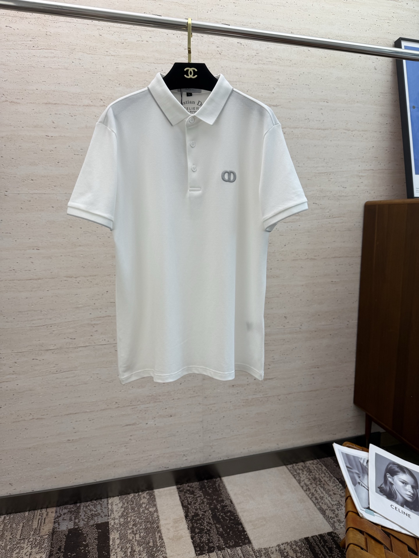 NO:450224,CD25S Spring and Summer Men's POLO Iconic LOGO logo on the chest overall is very light business and casual!  Pure cotton fabric, light, comfortable and smooth upper body, it is definitely a piece that makes you feel good for money!  !  !  Code number M-4XL, alexander wang19860909CD25S春夏男士POLO 胸前标志性LOGO徽标 整体非常的轻商务休闲！纯棉面料,上身轻盈舒适顺滑 到手绝对让你觉得物有所值的一件单品！！！ 码数M-4XL,,alexander wang,Men's clothing
