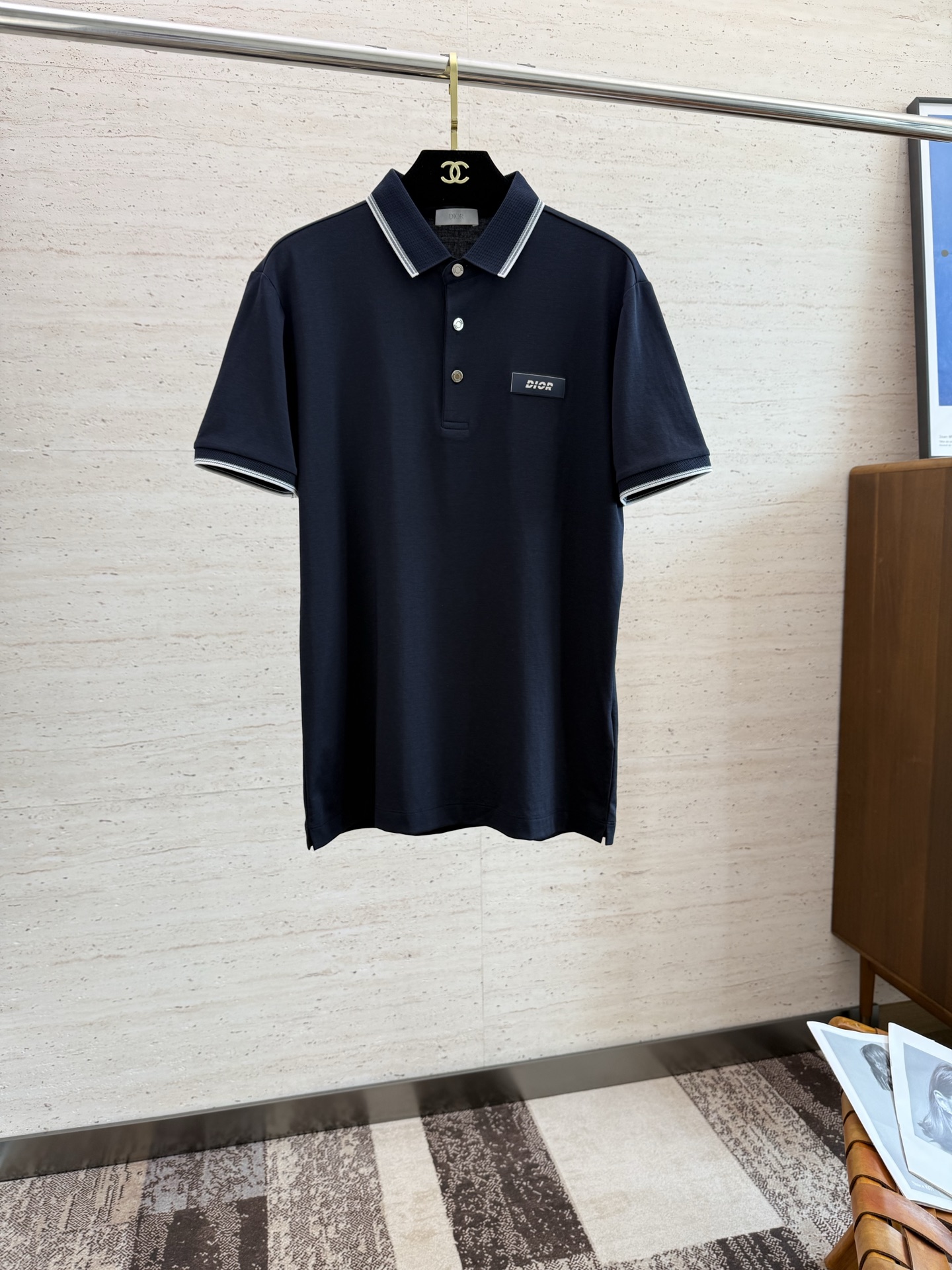 NO:498890,CD25S Spring and Summer Men's POLO Iconic LOGO logo on the chest overall is very light business and casual!  Pure cotton fabric, light, comfortable and smooth upper body, it is definitely a piece that makes you feel good for money!  !  !  Code number M-4XL, alexander wang19860909CD25S春夏男士POLO 胸前标志性LOGO徽标 整体非常的轻商务休闲！纯棉面料,上身轻盈舒适顺滑 到手绝对让你觉得物有所值的一件单品！！！ 码数M-4XL,,alexander wang,Men's clothing