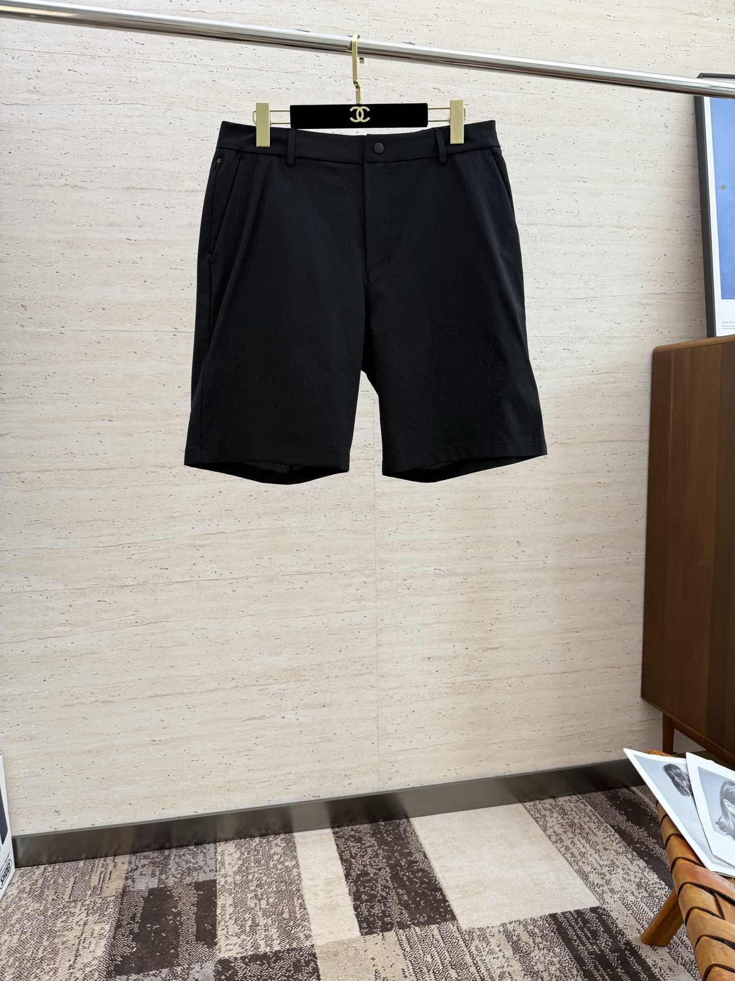 NO:496514,ZZ Comfortable outdoor shorts Choose carefully and meticulous workmanship, elastic waist is practical and stylish, with three-dimensional crotch cut, comfortable and three-dimensional, hanging loose trousers, breathable and comfortable, not stuffy. Retro trend, daily casual shorts, not bloated at all, suitable for casual outdoor occasions.. Size M-3XL, shorts, alexander wang19860909ZZ 舒适度的户外短裤 选用精心细致的做工,松紧腰实用有型,裆部立体裁剪,穿着舒适立体,垂顺宽松裤脚,透气舒适不闷热 复古潮流,日常休闲短裤,丝毫不显臃肿,适合在休闲 户外场合穿着..码数M-3XL,,shorts,alexander wang,Men's clothing