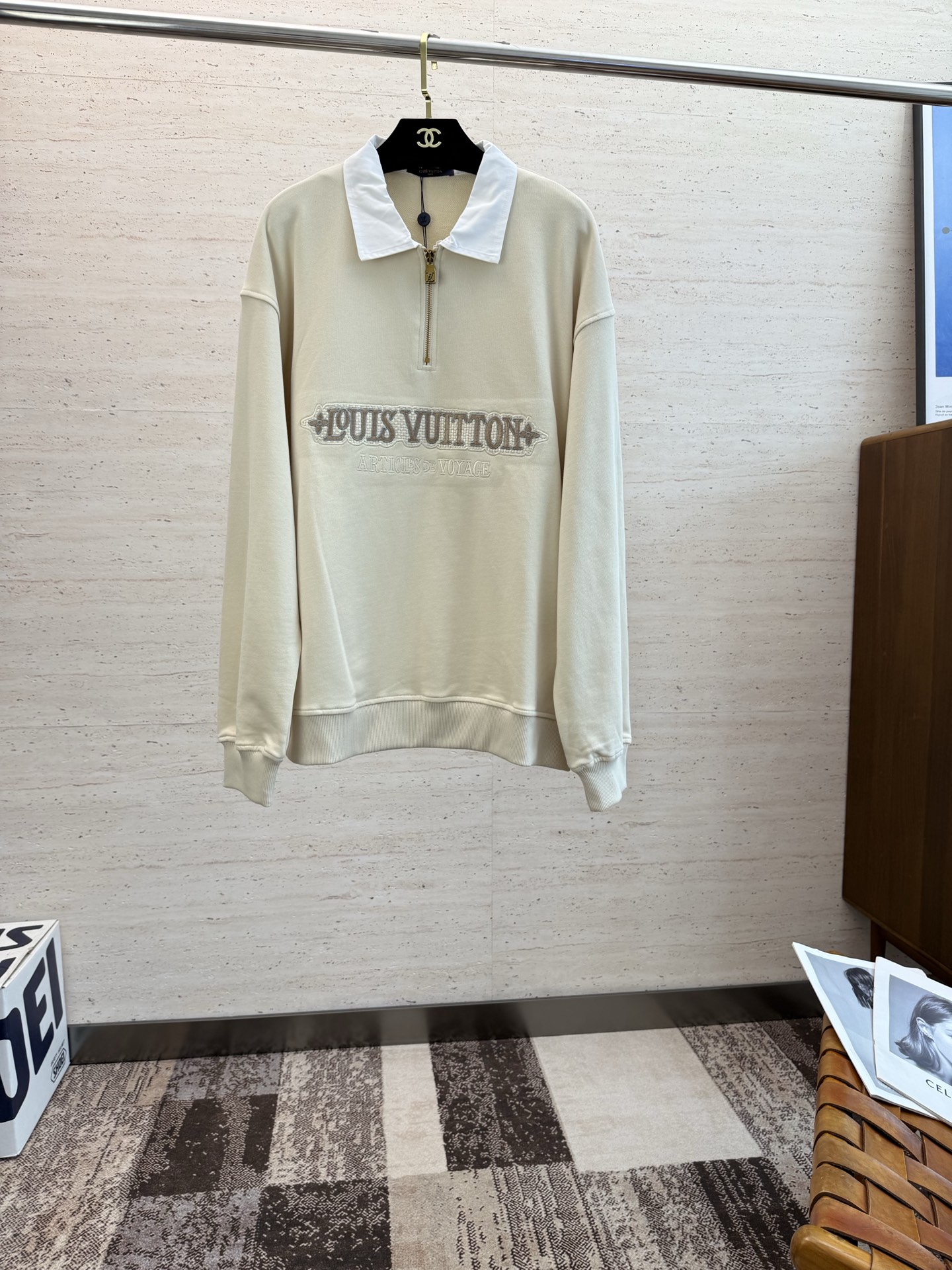 NO:503403,LV25SS men's semi-zippered long-sleeved sweatshirt for early autumn......Community versatile style, not only does it require a simple style, but more importantly, its fabric texture can conquer the public and become a popular hot item!  Created by customer-supplied knitted cotton, the touch of the skin is dense and intimate, and the clever and drape feel are excellent. The actual product instantly gives you the desire to buy back!  !  !  S-XL, louis vuitton, hoodie, sweatshirts, alexander wang19860909LV25SS早秋男士半拉链长袖卫衣.......通勤百搭款,不仅需要样式版型简洁 更重要是它的面料质感才能征服大众成为炙手可热的热门单品！客供针织棉打造 绵密亲肤的触感,其次挺括感与垂坠感都相当出色,实物到手瞬间让你有无限回购的渴望！！！码数S-XL,,louis vuitton,hoodie,sweatshirts,alexander wang,Men's clothing