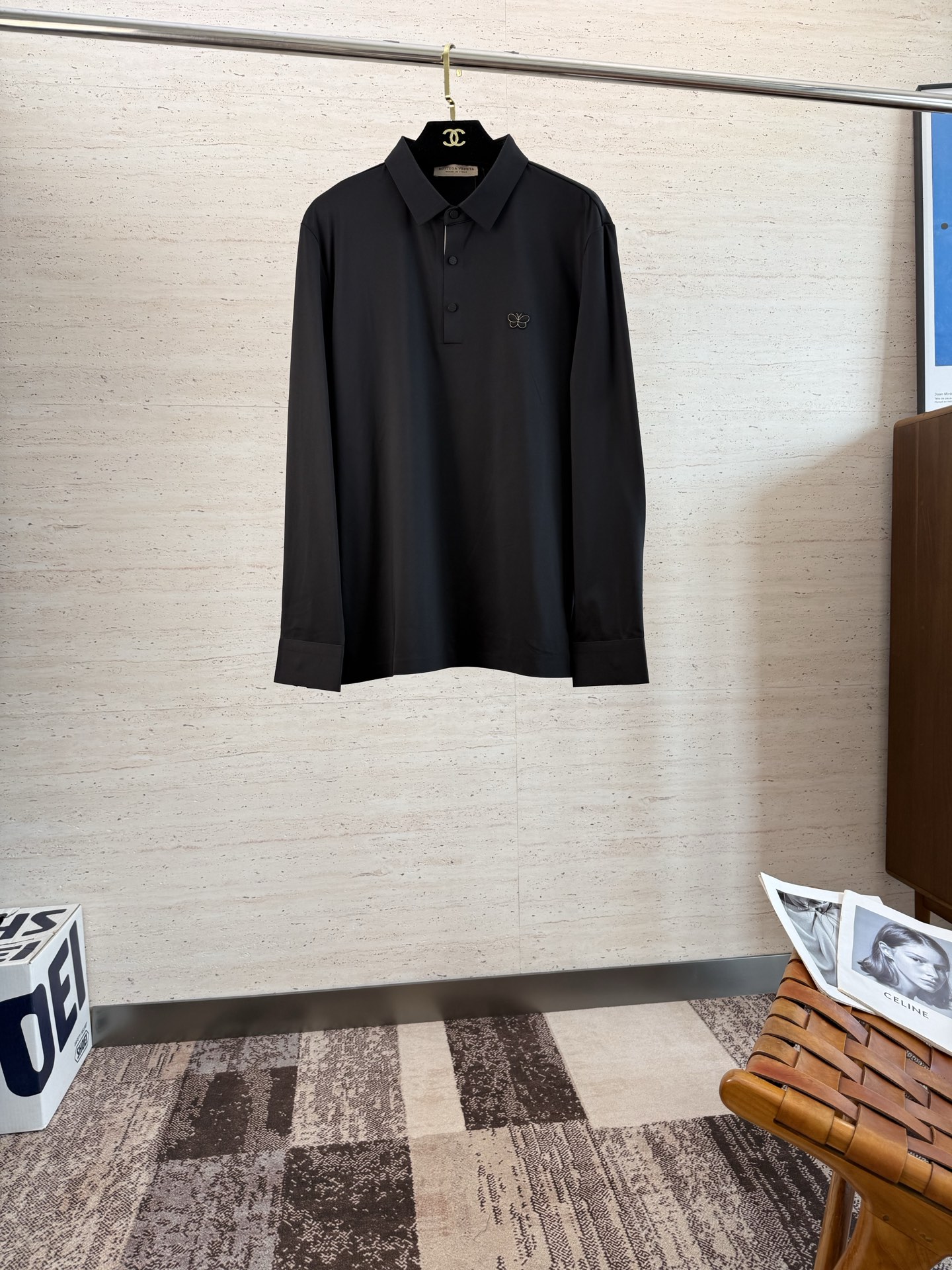 NO:532063,BV25S Autumn and Winter Men's Long Sleeve POLO Iconic LOGO logo on the chest. Overall, it is very light business and casual!  Pure cotton fabric, light, comfortable and smooth upper body, it is definitely a piece that makes you feel good for money!  !  Code number M-3XL, bottega veneta, alexander wang19860909BV25S秋冬男士长袖POLO 胸前标志性LOGO徽标 整体非常的轻商务休闲！纯棉面料,上身轻盈舒适顺滑 到手绝对让你觉得物有所值的一件单品！！码数M-3XL,,bottega veneta,alexander wang,Men's clothing