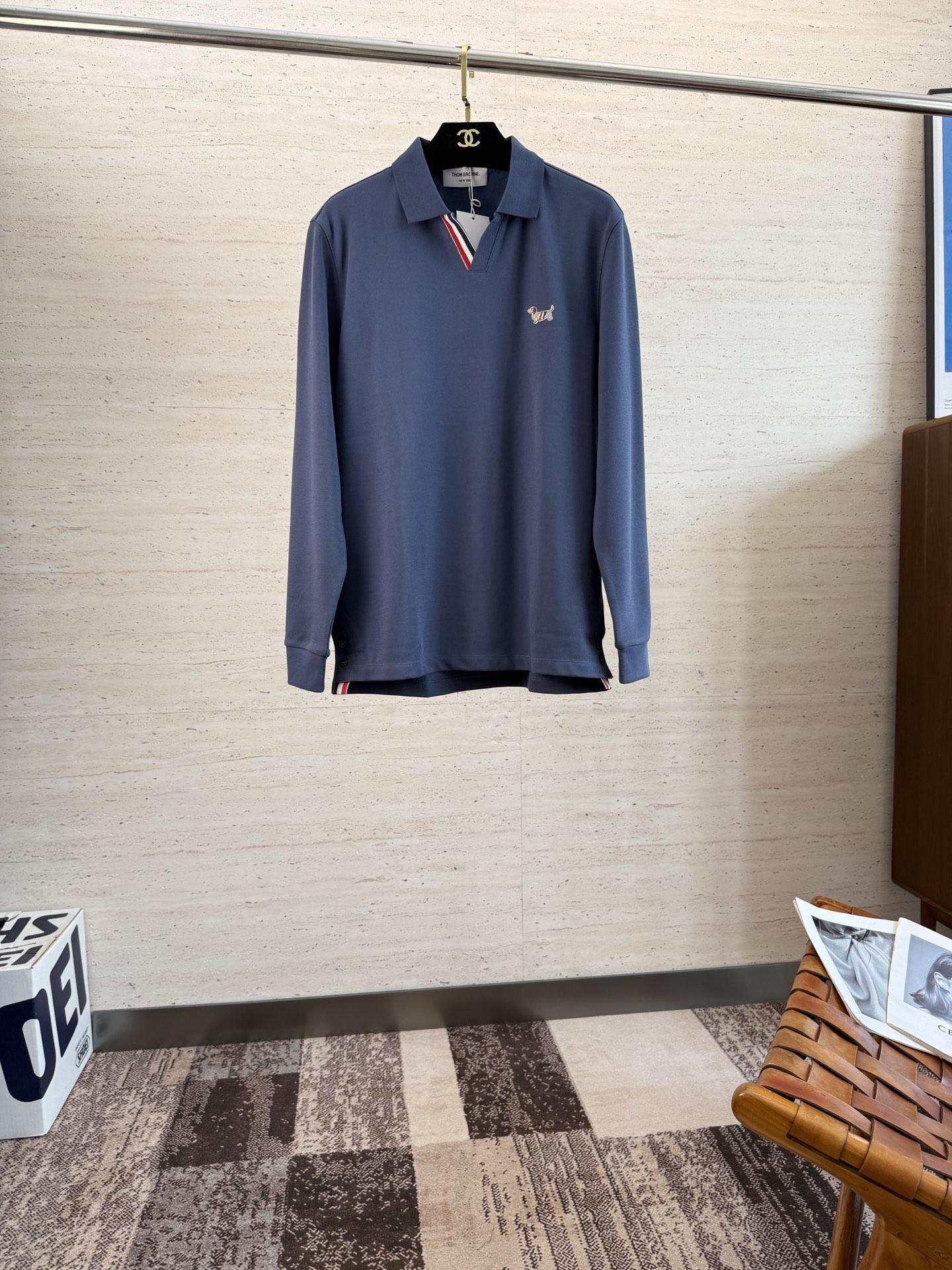 NO:529998,TB25S Autumn and Winter Men's Long Sleeve POLO Iconic LOGO logo on the chest. Overall, it is very light business and casual!  Pure cotton fabric, light, comfortable and smooth upper body, it is definitely a piece that makes you feel good for money!  !  Code number M-3XL, alexander wang19860909TB25S秋冬男士长袖POLO 胸前标志性LOGO徽标 整体非常的轻商务休闲！纯棉面料,上身轻盈舒适顺滑 到手绝对让你觉得物有所值的一件单品！！码数M-3XL,,alexander wang,Men's clothing