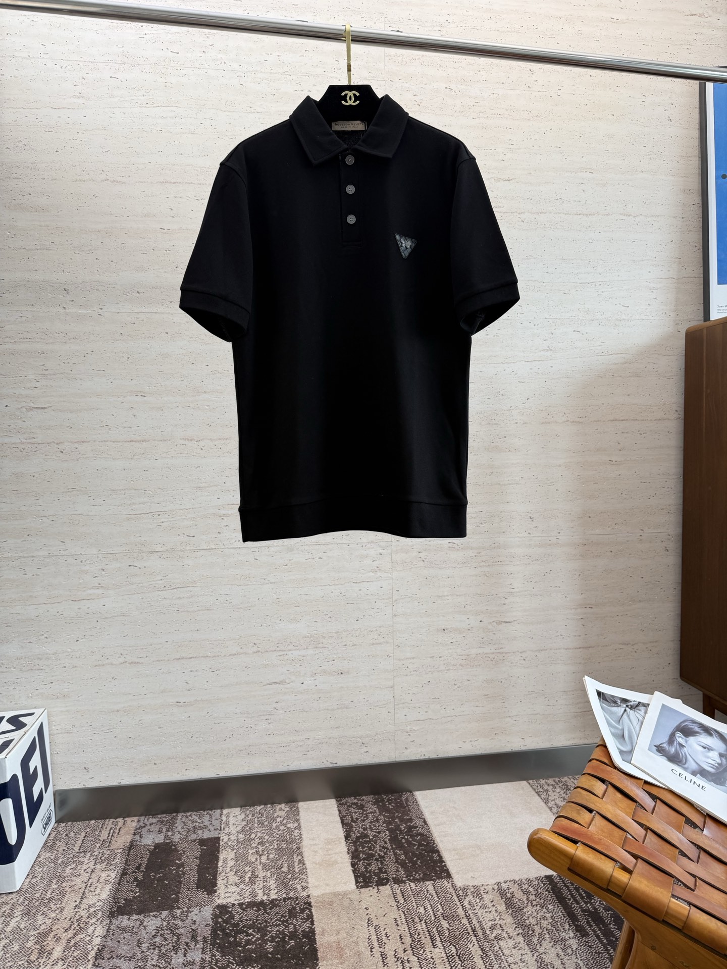 NO:532075,BV25S Autumn and Winter Men's Short Sleeve POLO Iconic LOGO logo on the chest. Overall, it is very light business and casual!  Pure cotton fabric, light, comfortable and smooth upper body, it is definitely a piece that makes you feel good for money!  !  !  Code number M-3XL, bottega veneta, T-shirt, alexander wang19860909BV25S秋冬男士短袖POLO 胸前标志性LOGO徽标 整体非常的轻商务休闲！纯棉面料,上身轻盈舒适顺滑 到手绝对让你觉得物有所值的一件单品！！！ 码数M-3XL,,bottega veneta,T-shirt,alexander wang,Men's clothing