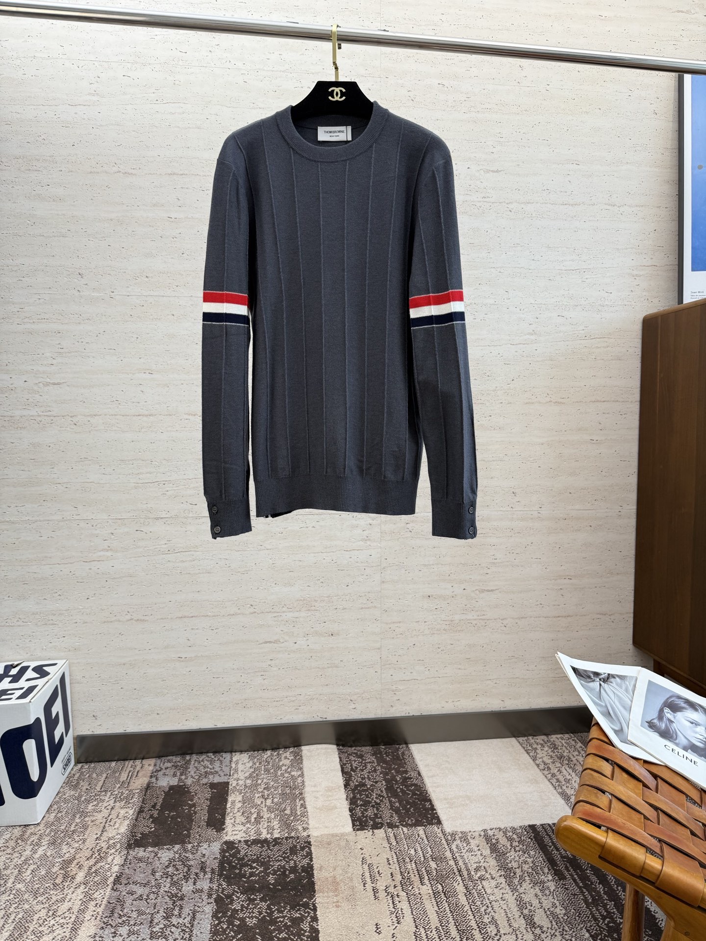 NO:532103,TB25S men's round neck sweater for autumn and winter, is amazing, and has a customer-supplied wool fabric. It has superior breathability and warmth. Even if it is worn close to the body, it will not feel thorny. The comfort level is definitely beyond your imagination. You will understand it when you get the actual product!  !  !  Number of codes 48-56, sweaters, alexander wang19860909TB25S秋冬男士圆领毛衣,十分惊艳,客供羊毛面料 拥有优越的透气性与保暖性,即便是贴身穿着也不会有扎刺感可言,舒适程度绝对超乎你的想象,实物到手你就会懂得！！！码数48-56,,sweaters,alexander wang,Men's clothing