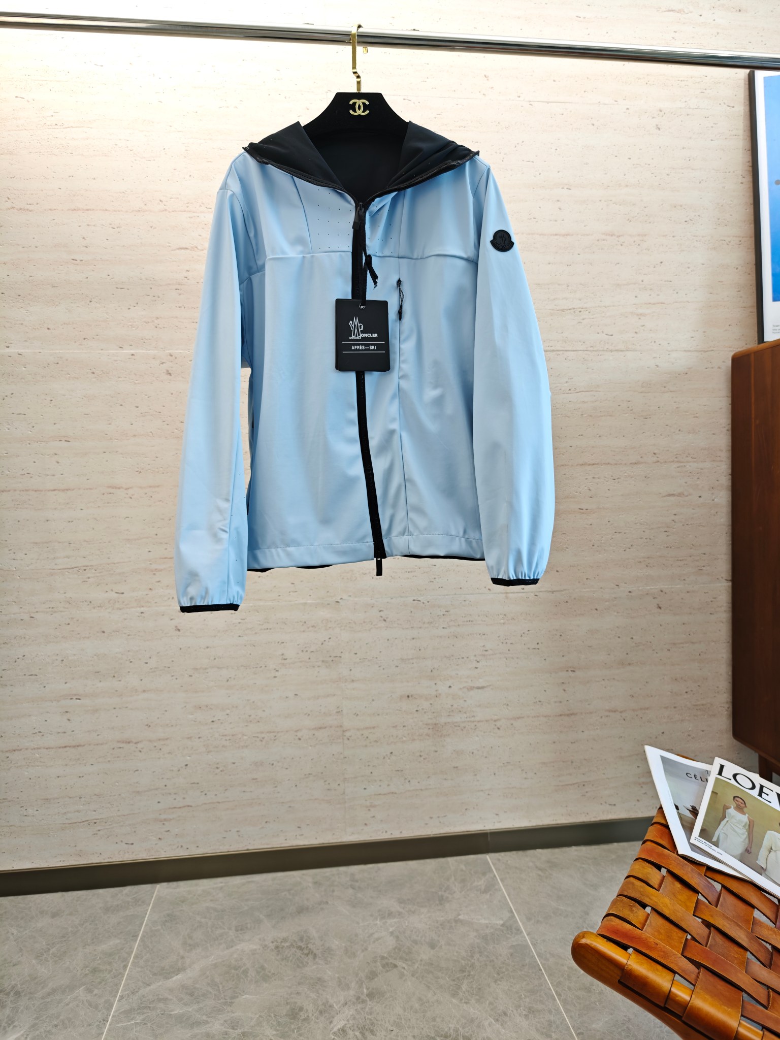 NO:569284,MON25S new fall men's hooded jacket...an absolutely heavy-duty top-notch item, with classic colors and modern ideas for your wardrobe...very high-end texture, extremely wearable and excellent scratch resistance!  !  !  Size 1-4,,jackets & coats,hats,alexander wang19860909MON25S秋季新款男士连帽外套........一款绝对重工的顶级单品,颜色经典衣橱注入现代新意.......非常高档次的质地,实穿性极高 挺刮性极好！！！码数1-4,,jackets & coats,hats,alexander wang,Men's clothing