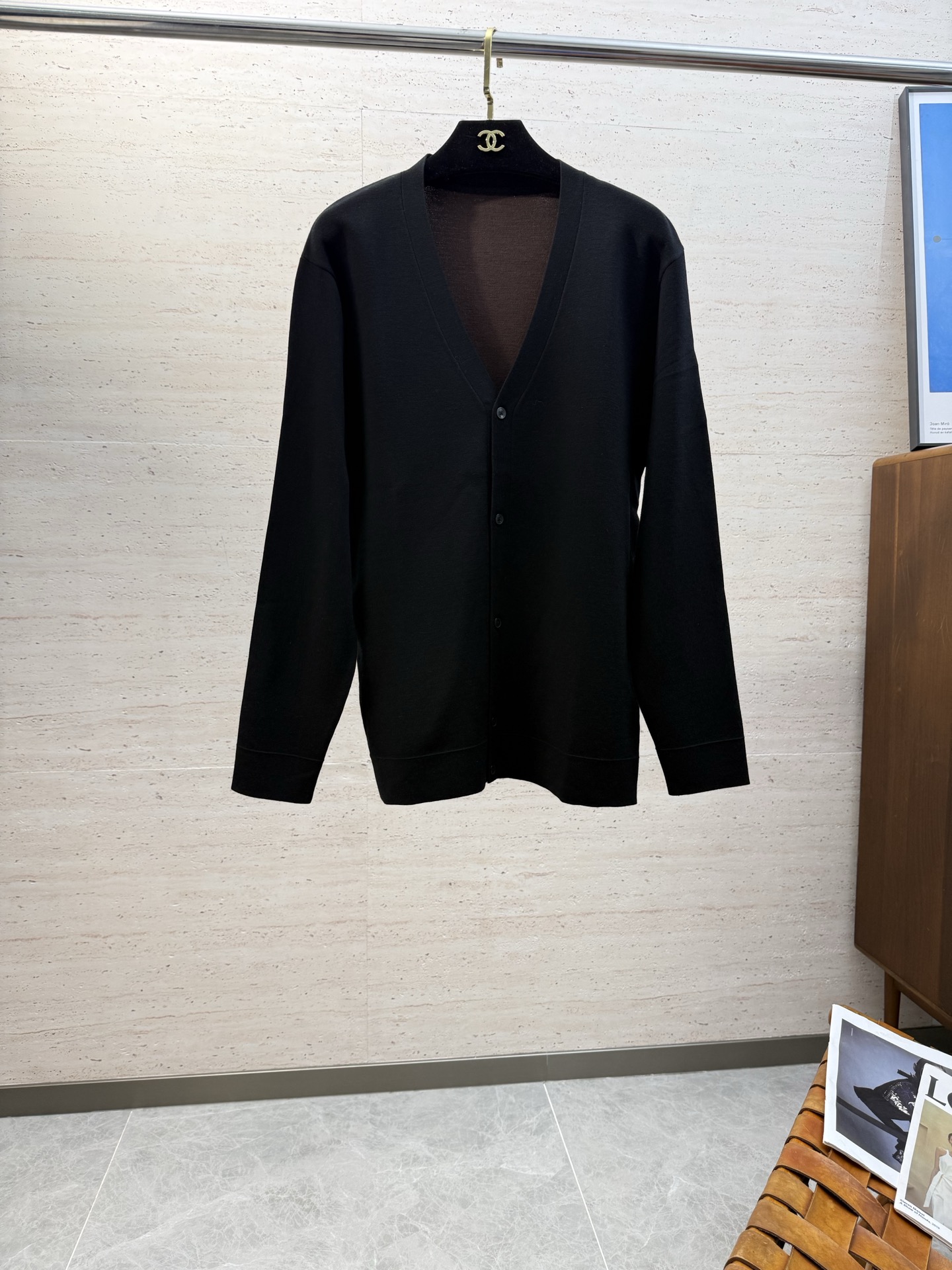 NO:625942,LP.25S autumn and winter men's wool cardigan jacket is very stunning. The wool fabric supplied by customers has excellent breathability and warmth. Even if it is worn close to the body, it will not feel prickly. The comfort level is definitely beyond your imagination. You will understand when you get the actual product!  !  !  Size M-3XL,,loro piana,jackets & coats,alexander wang19860909LP.25S秋冬男士羊毛开衫外套,十分惊艳,客供羊毛面料 拥有优越的透气性与保暖性,即便是贴身穿着也不会有扎刺感可言,舒适程度绝对超乎你的想象,实物到手你就会懂得！！！码数M-3XL,,loro piana,jackets & coats,alexander wang,Men's clothing