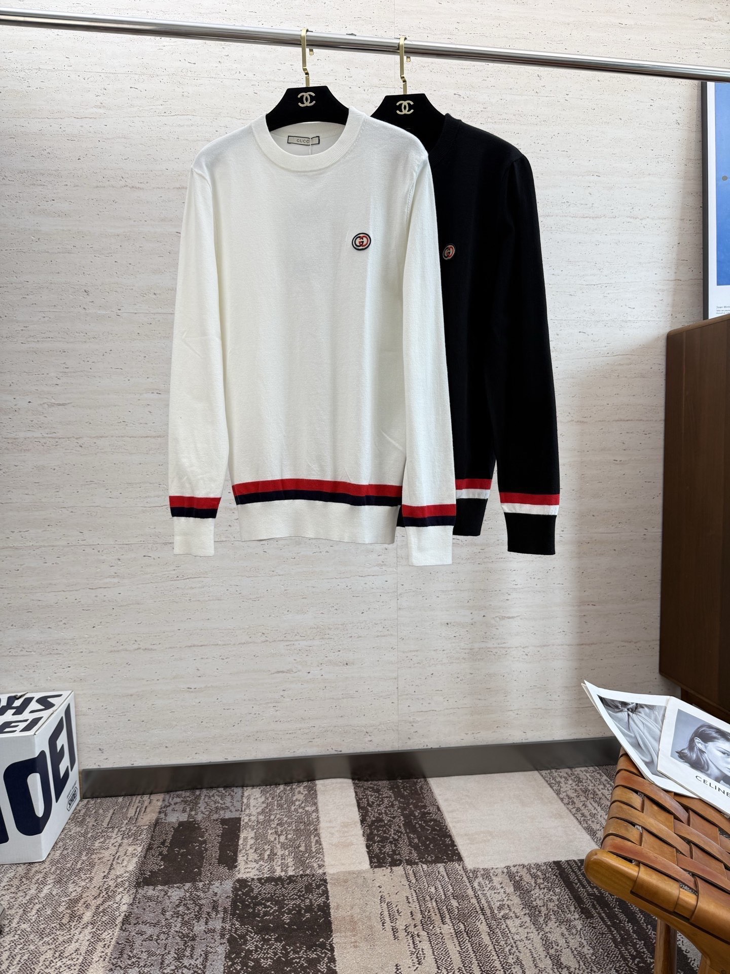 NO:625918,GU25S autumn and winter men's round neck sweater is very stunning. The wool fabric supplied by customers has excellent breathability and warmth. Even if it is worn close to the body, it will not feel prickly. The comfort level is definitely beyond your imagination. You will understand when you get the actual product!  !  !  Code number 48-56,,sweaters,alexander wang19860909GU25S秋冬男士圆领毛衣,十分惊艳,客供羊毛面料 拥有优越的透气性与保暖性,即便是贴身穿着也不会有扎刺感可言,舒适程度绝对超乎你的想象,实物到手你就会懂得！！！码数48-56,,sweaters,alexander wang,Men's clothing