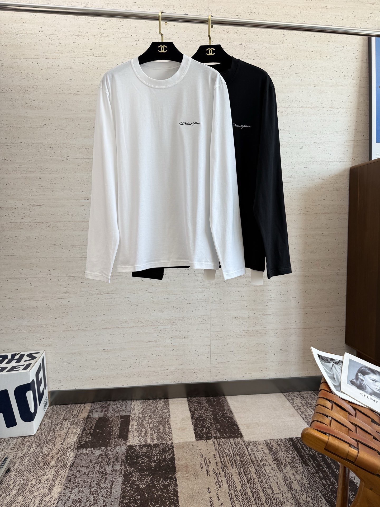 NO:644675,DG25S autumn men's round neck long-sleeved sweatshirt...Regular fit, pure cotton fabric, upper body is breathable, soft and comfortable. The fabric is washed twice as ready-made clothes. Machine washable and not easy to deform. Size S-2XL,,hoodie,sweatshirts,alexander wang19860909DG25S秋季男士圆领长袖卫衣......常规版型 纯棉面料 上身透气柔软舒适 面料成衣两遍洗水 机洗不易变形 码数S-2XL,,hoodie,sweatshirts,alexander wang,Men's clothing