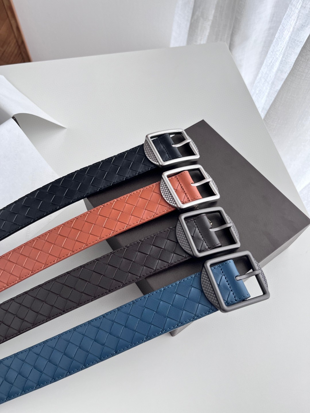 Luxury Italian Handmade Black Leather Belts for Men with Silver Needle Buttons - 图片 7